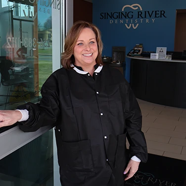 Marjay Welcoming a Patient at Singing River Dentistry in Muscle Shoals, AL.