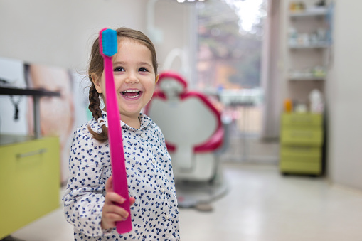 Is It Better for A Child To Use A Manual Toothbrush or an Electric One?